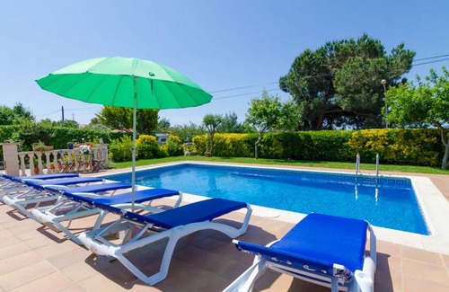 Lloret Blau Villa | 170 m² Villa ∙ 5 bedrooms ∙ 12 guests