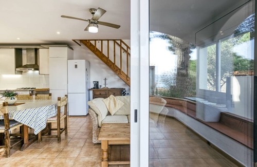Colera Villa | 175 m² Villa ∙ 4 bedrooms ∙ 10 guests