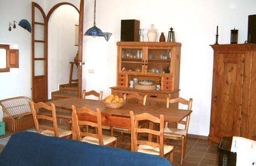 Huebro House | 180 m² House ∙ 3 bedrooms ∙ 6 guests