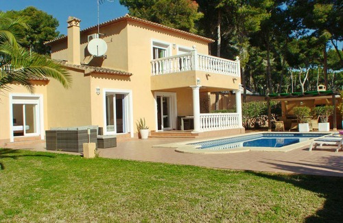 Moravit House | 190 m² House ∙ 4 bedrooms ∙ 8 guests