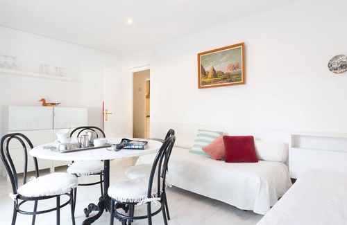 Palafrugell Apartment | 1ANC 10 - Simple apartment very close to Llafranc beach