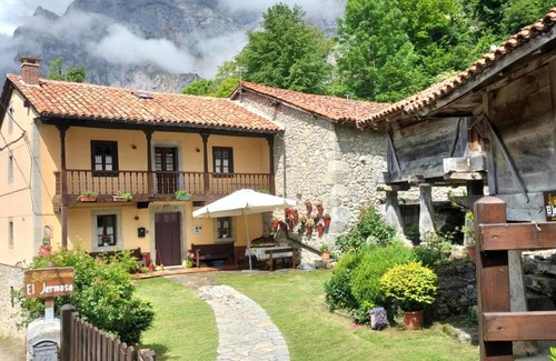 Cordinanes House | 200 m² House ∙ 3 bedrooms ∙ 5 guests