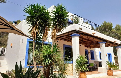 Sant Joan de Labritja House | 200 m² Finca ∙ 3 bedrooms ∙ 6 guests
