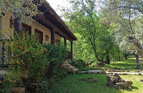 Candeleda House | 200 m² Farmhouse ∙ 4 bedrooms ∙ 8 guests