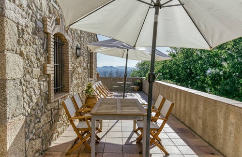 Agullana House | 200 m² Finca ∙ 4 bedrooms ∙ 8 guests