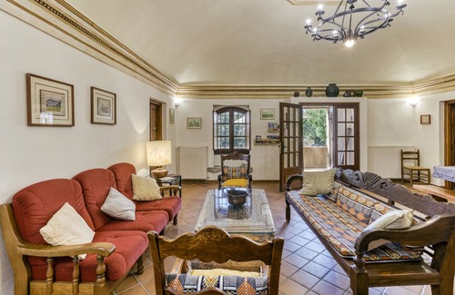 Agullana House | 200 m² Finca ∙ 4 bedrooms ∙ 8 guests