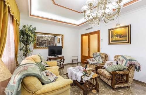 Lorca House | 200 m² House ∙ 4 bedrooms ∙ 8 guests