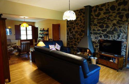 Olot House | 200 m² House ∙ 4 bedrooms ∙ 8 guests