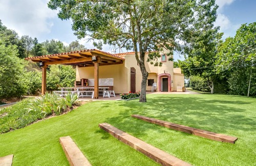 Palafolls House | 200 m² House ∙ 5 bedrooms ∙ 18 guests