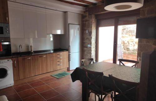 Briones House | 200 m² House ∙ 5 bedrooms ∙ 9 guests