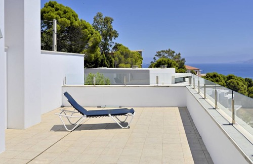 Llanca Villa | 200 m² Villa ∙ 3 bedrooms ∙ 6 guests
