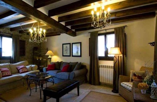 San Roman de Cameros House | 210 m² House ∙ 4 bedrooms ∙ 10 guests