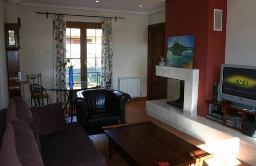 Villasana de Mena House | 220 m² House ∙ 4 bedrooms ∙ 8 guests