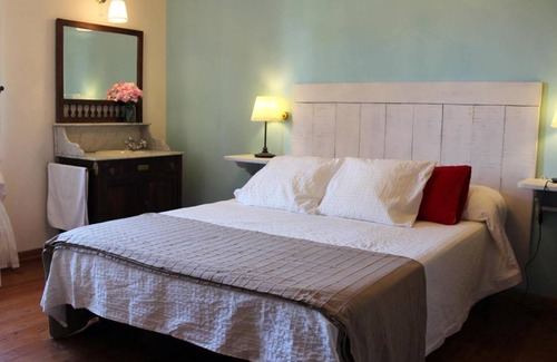 Saldana House | 220 m² House ∙ 4 bedrooms ∙ 11 guests