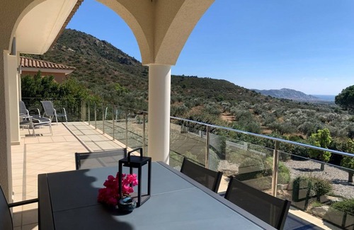 Palau-Saverdera Villa | 220 m² Villa ∙ 3 bedrooms ∙ 6 guests