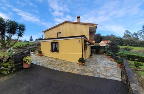 Villaescusa Villa | 220 m² Villa ∙ 4 bedrooms ∙ 9 guests