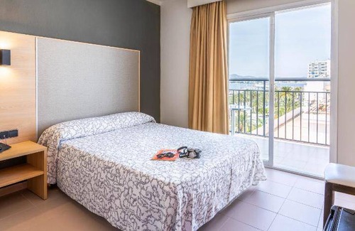Sant Antoni de Portmany Hotel | 23 m² Hotel ∙ 127 guests