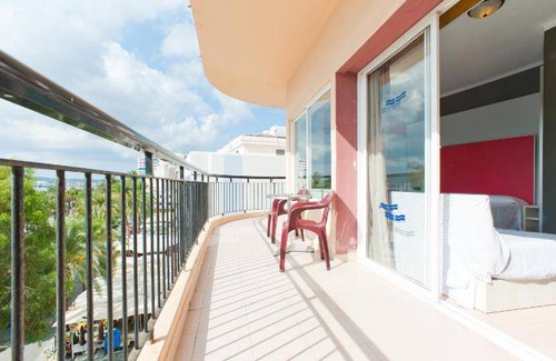 Sant Antoni de Portmany Hotel | 23 m² Hotel ∙ 127 guests