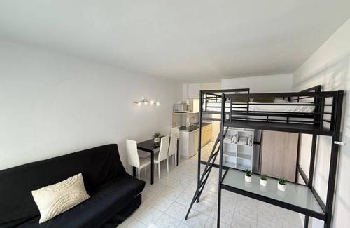 Roses Town Center Apartment | 23 m² Studio flat ∙ 1 bedroom ∙ 4 guests