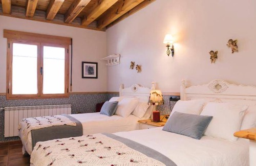 Matalebreras House | 234 m² House ∙ 7 bedrooms ∙ 11 guests