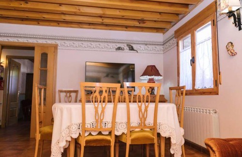Matalebreras House | 234 m² House ∙ 7 bedrooms ∙ 11 guests