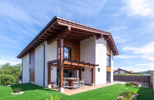 Llanes House | 235 m² House ∙ 5 bedrooms ∙ 14 guests