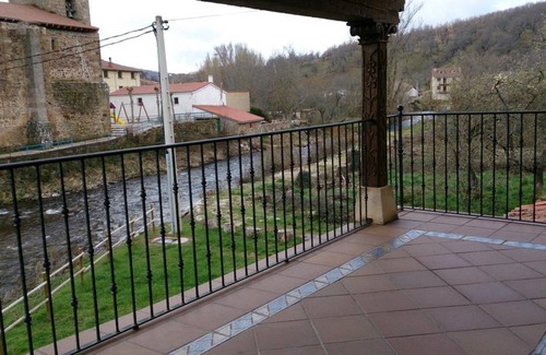Barbadillo del Pez House | 240 m² House ∙ 6 bedrooms ∙ 17 guests