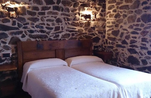 Barbadillo del Pez House | 240 m² House ∙ 6 bedrooms ∙ 17 guests
