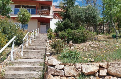 Cercedilla House | 240 m² House ∙ 3 bedrooms ∙ 6 guests