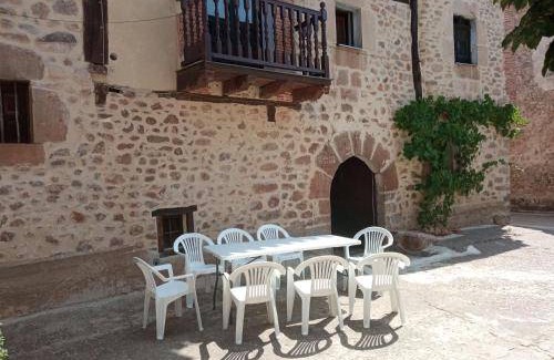 Pradillo House | 240 m² House ∙ 4 bedrooms ∙ 8 guests