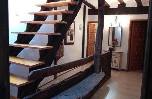 Pradillo House | 240 m² House ∙ 4 bedrooms ∙ 8 guests