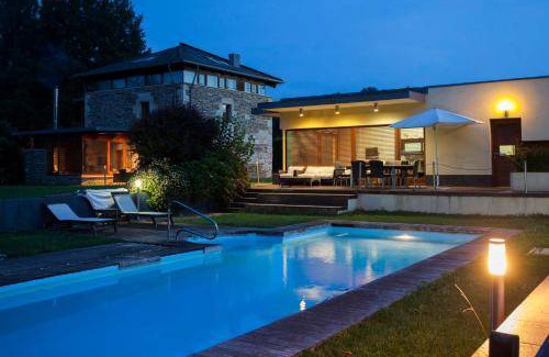 Sarria House | 240 m² House ∙ 4 bedrooms ∙ 10 guests