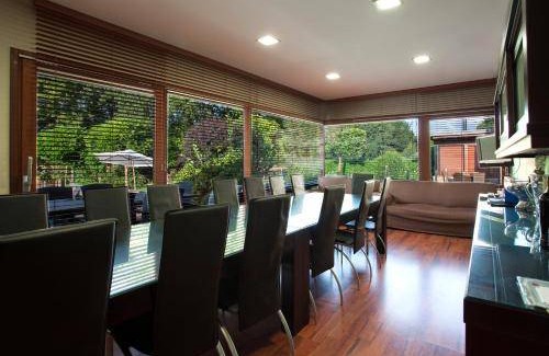 Sarria House | 240 m² House ∙ 4 bedrooms ∙ 10 guests