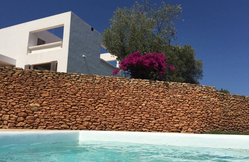 Sant Carles de Peralta Villa | 245 m² Villa ∙ 4 bedrooms ∙ 8 guests
