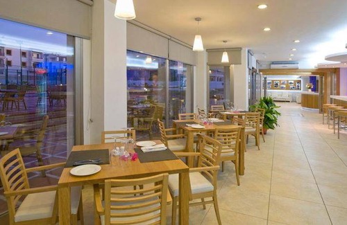 Sant Jordi de Ses Salines Apartment | 25 m² Serviced apartment ∙ 127 guests