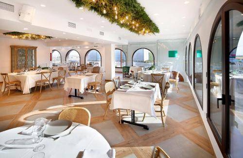 Plasencia del Monte Hotel | 25 m² Hotel ∙ 4 guests
