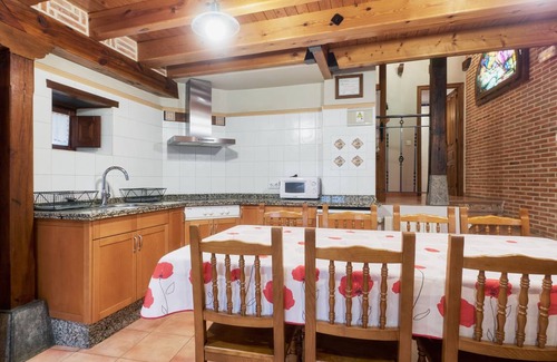 Santa Maria de Valdeon House | 250 m² House ∙ 5 bedrooms ∙ 10 guests