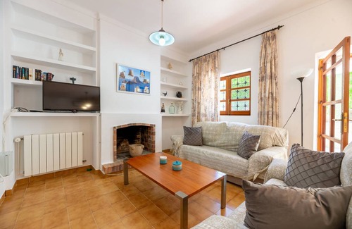 Santa Gertrudis House | 250 m² House ∙ 4 bedrooms ∙ 7 guests