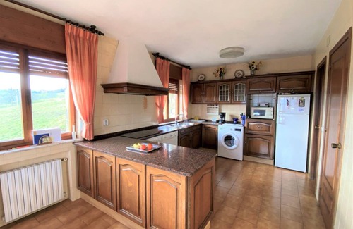 Arriondas Apartment | 250 m² Apartment ∙ 4 bedrooms ∙ 9 guests