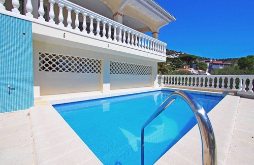 El Mas Fumats Villa | 250 m² Villa ∙ 4 bedrooms ∙ 8 guests