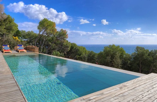 Tamariu House | 253 m² House ∙ 4 bedrooms ∙ 8 guests
