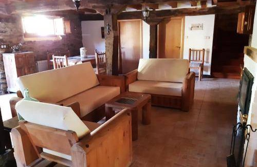 Valle de Mena House | 260 m² House ∙ 4 bedrooms ∙ 10 guests