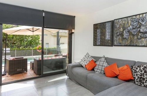Olot House | 290 m² House ∙ 4 bedrooms ∙ 7 guests