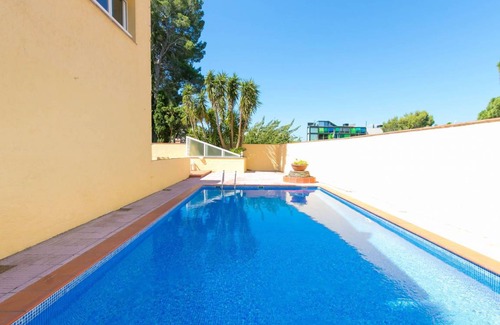 Almadraba-Canyelles Apartment | 30 m² Apartment ∙ 1 bedroom ∙ 2 guests