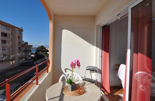 Santa Margarida Apartment | 30 m² Studio flat ∙ 1 bedroom ∙ 3 guests