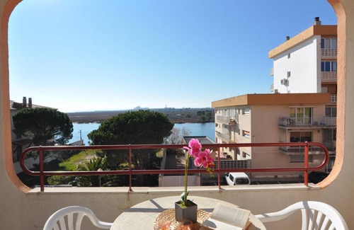 Santa Margarida Apartment | 30 m² Studio flat ∙ 1 bedroom ∙ 3 guests