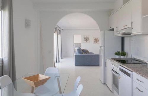 Los Gavilanes House | 300 m² House ∙ 6 bedrooms ∙ 17 guests