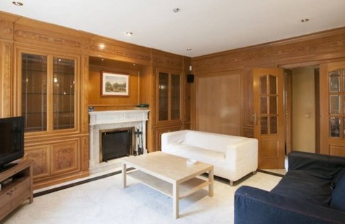 Villaviciosa de Odon Resort | 300 m² Private room ∙ 1 bedroom ∙ 6 guests