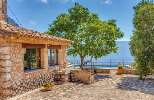 Fornalutx House | 300 m² Finca ∙ 3 bedrooms ∙ 6 guests