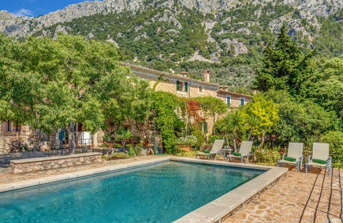 Fornalutx House | 300 m² Finca ∙ 3 bedrooms ∙ 6 guests